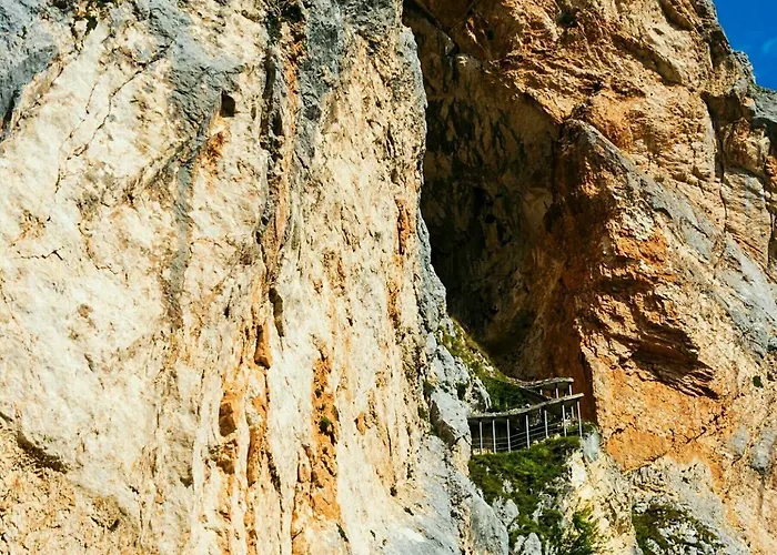 Casa Tua Oda ve Kahvaltı 3*